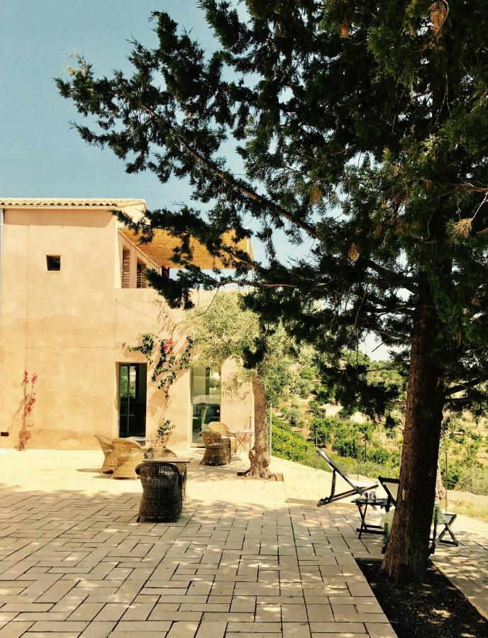 Hotel Battimandorlo Noto Exterior foto